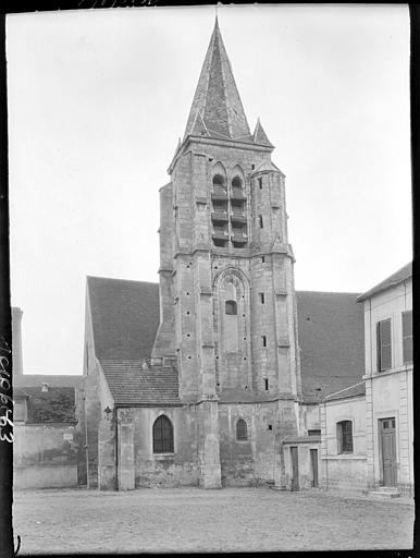 Façade latérale et clocher