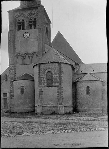 Vue d'ensemble, clocher et abside