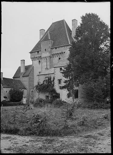 Donjon : façade ouest