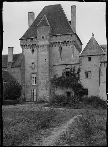 Donjon : façade ouest