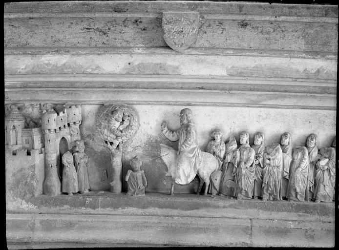 Tombeau de saint Sylvain : bas-relief, Entrée du Christ à Jérusalem