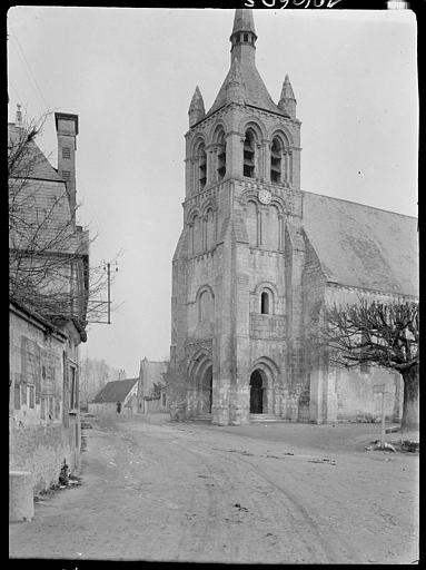 Clocher depuis la rue