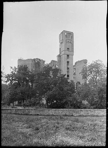 Donjon, vue d'ensemble