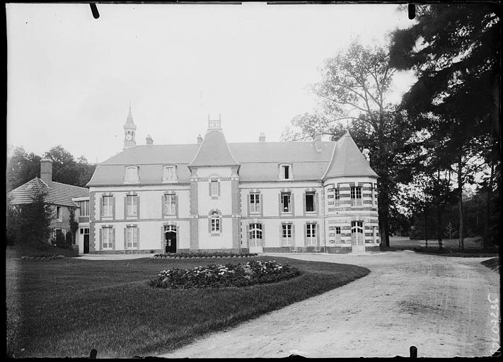 Vue d'ensemble : façade sur jardin
