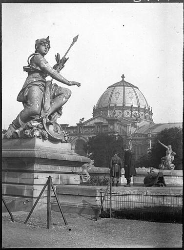 Ensemble, bassin et statues