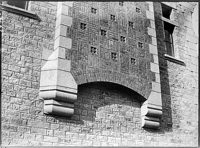 Conduit de cheminée extérieur, vue rapprochée