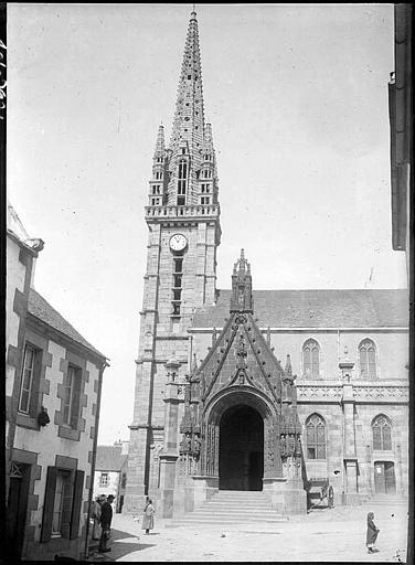 Clocher et partie de la façade sud