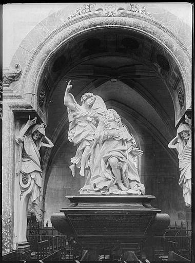 Monument funéraire en marbre de Monsieur de la Vrillière