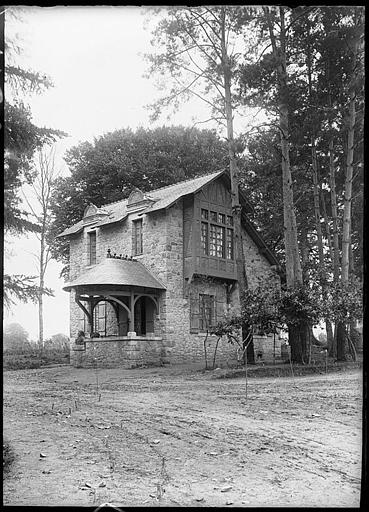 Pavillon d'entrée, auvent