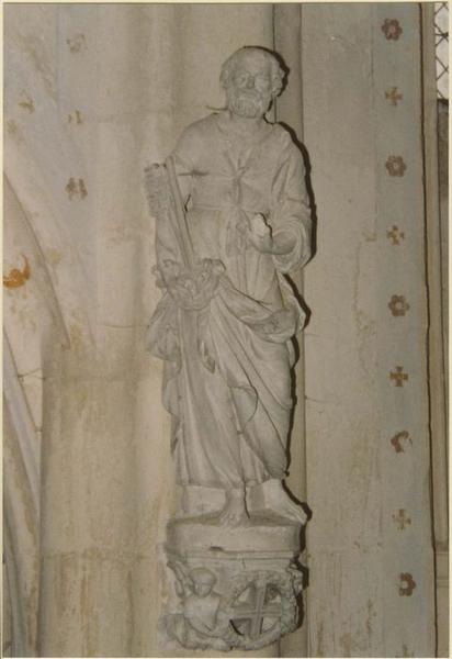 statue : saint Pierre, vue générale