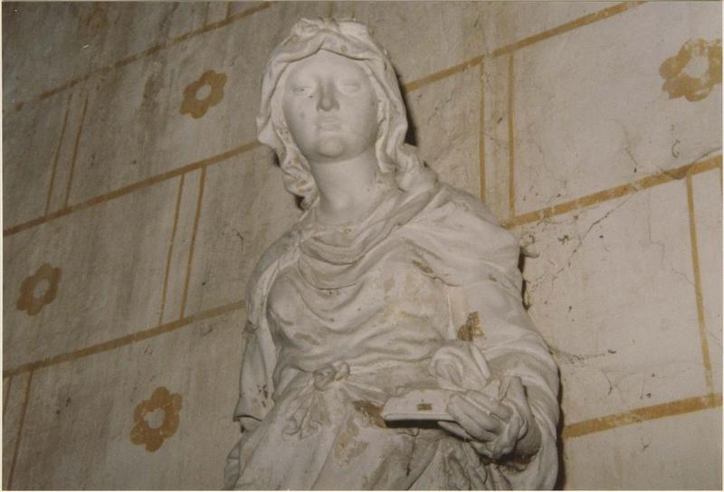 statue : saint Brigitte, vue partielle