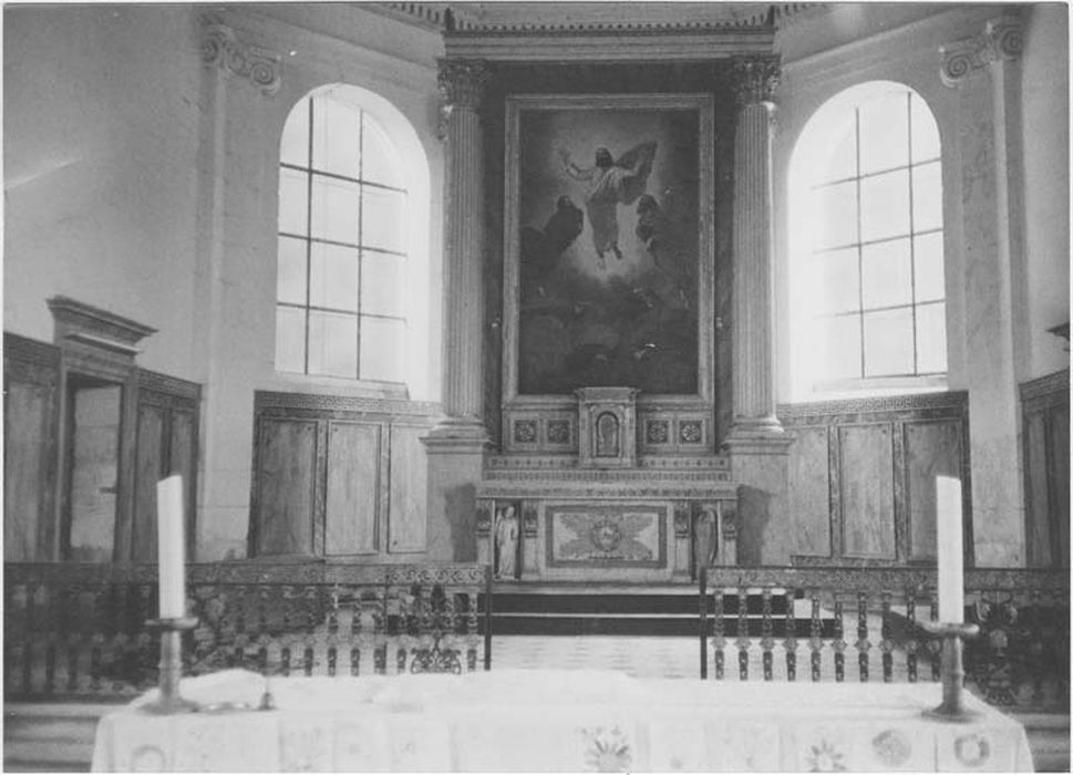 Maître-autel, tabernacle, tableau : Transfiguration, gloire, les boiseries du choeur - © Ministère de la Culture (France), Médiathèque du patrimoine et de la photographie, Tous droits réservés