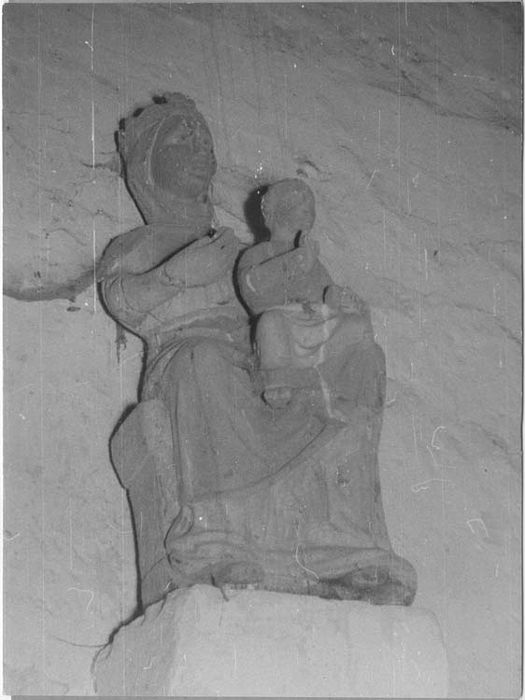 Statue : Vierge à l'Enfant