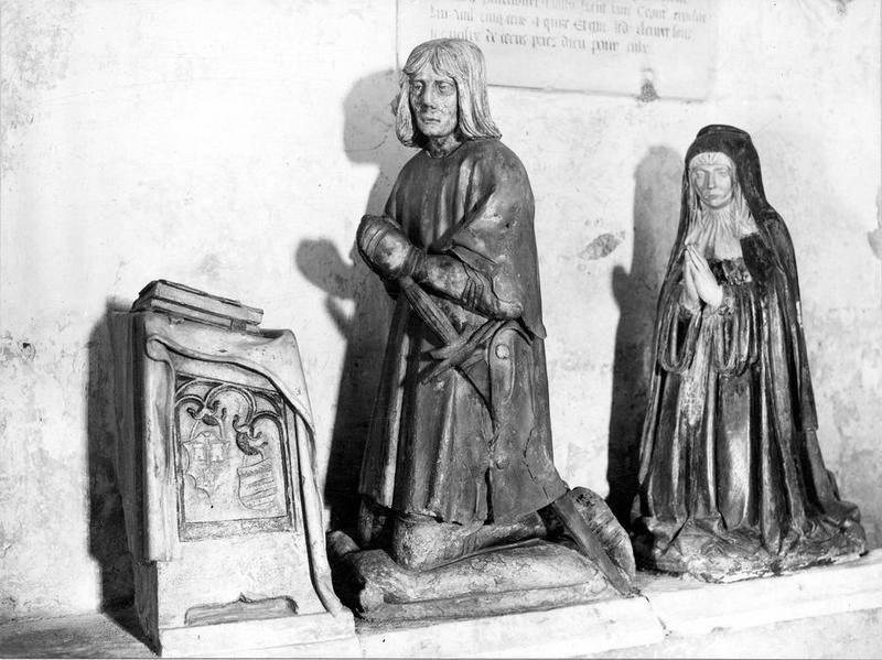 groupe sculpté : Nicolas du Monstier et Jacqueline de Laignes, vue générale