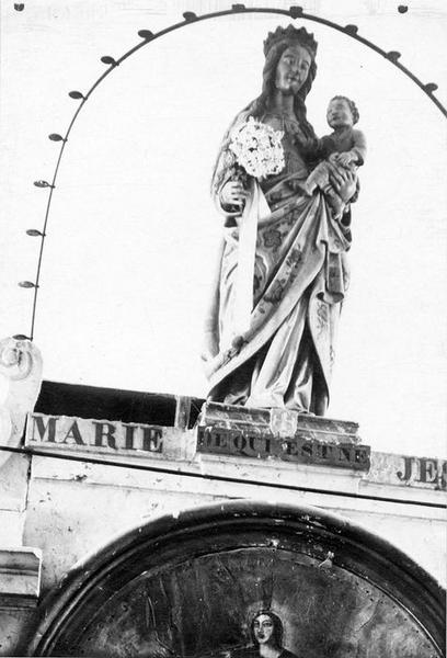 statue : Vierge à l'Enfant, vue générale