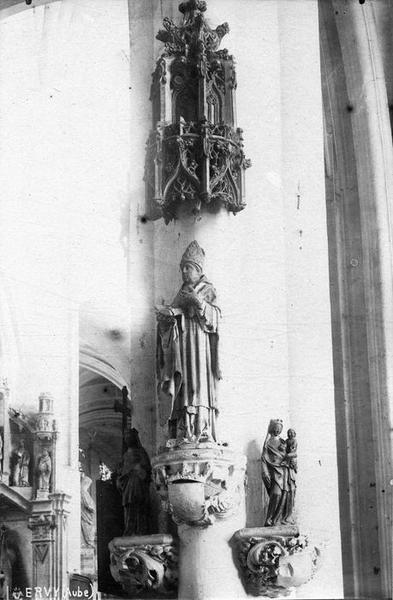 statue : saint Edme, vue générale