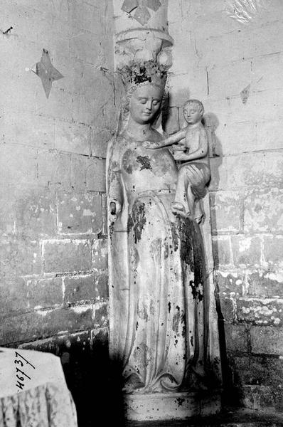 Statue : Vierge à l'Enfant