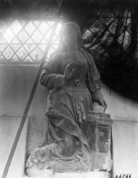 statue : Vierge de l'Annonciation, vue générale