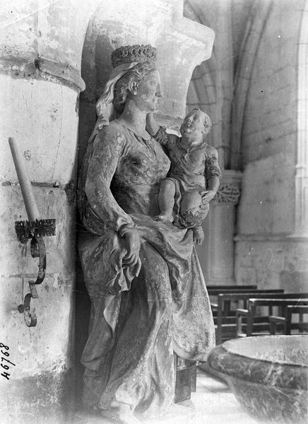 statue : Vierge à l'Enfant, vue générale