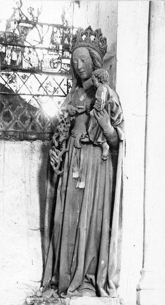 statue : Vierge à l'Enfant, vue générale