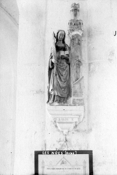 statue : sainte Barbe, vue générale - © Ministère de la Culture (France), Médiathèque du patrimoine et de la photographie (objets mobiliers), tous droits réservés