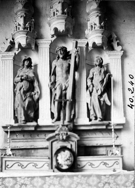 retable, statues : Vierge, Christ, saint Jean, vue  générale