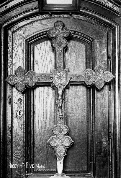 croix de procession, vue générale