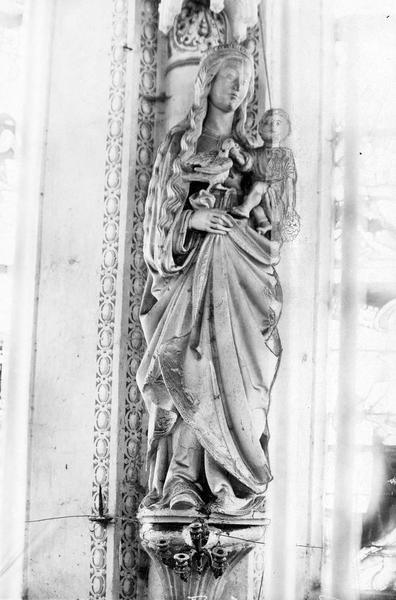 Statue : Vierge à l'Enfant