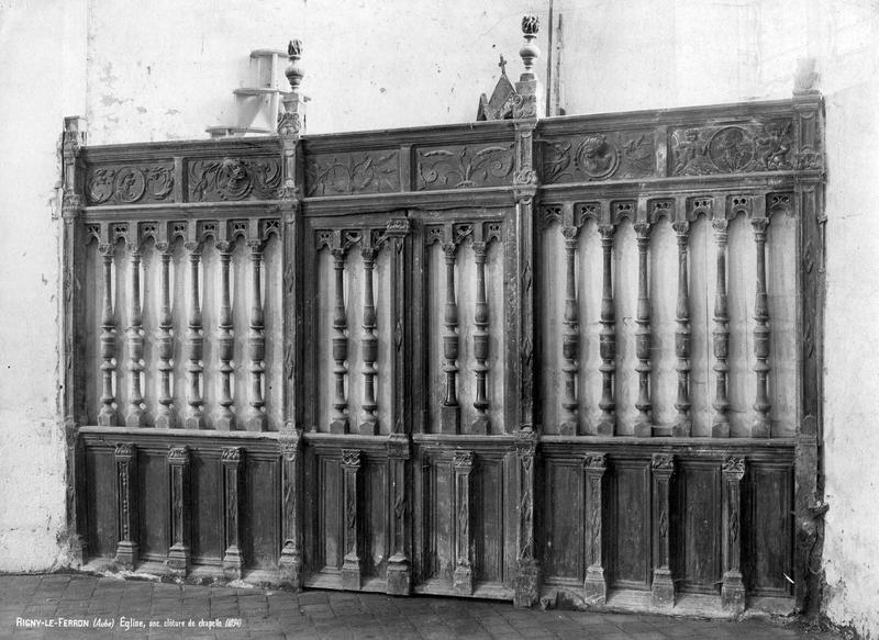 clôture d'une chapelle latérale, vue générale