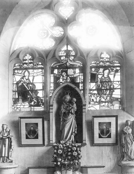 statues : Vierge à l'Enfant, sainte Catherine, sainte Barbe, vue générale - © Ministère de la Culture (France), Médiathèque du patrimoine et de la photographie (objets mobiliers), tous droits réservés