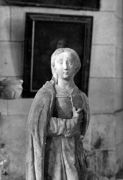 statue : Vierge de l'Annonciation, vue partielle