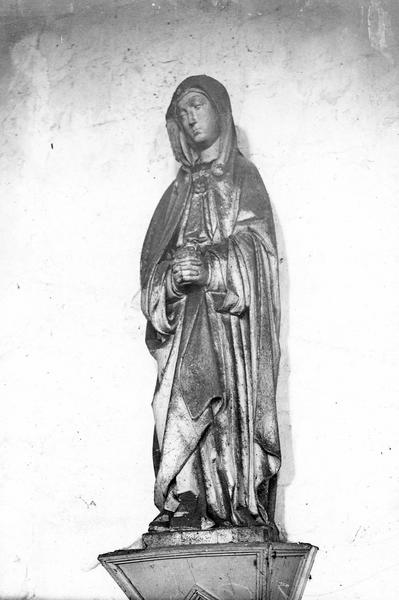 statue : Vierge de Calvaire, vue générale