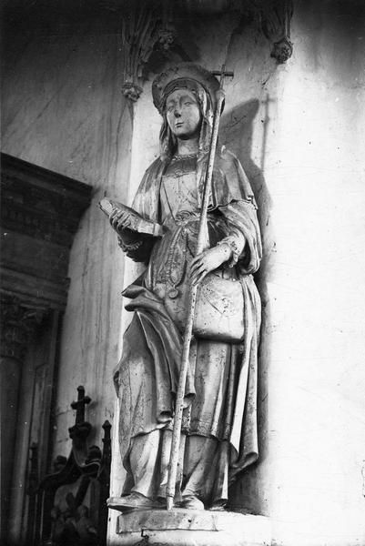 statue : sainte Syre, vue générale