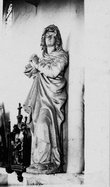 statue : Vierge de Calvaire, vue générale