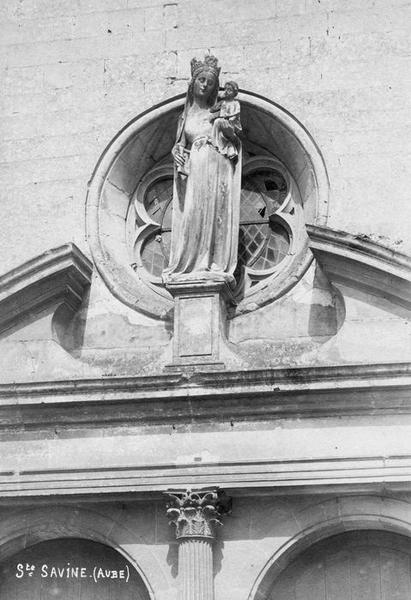 statue : Vierge à l'enfant, vue générale