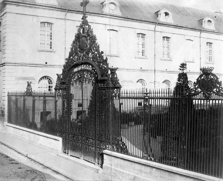 clôture, vue générale