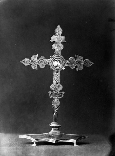 croix-reliquaire, vue générale - © Ministère de la Culture (France), Médiathèque du patrimoine et de la photographie (objets mobiliers), tous droits réservés