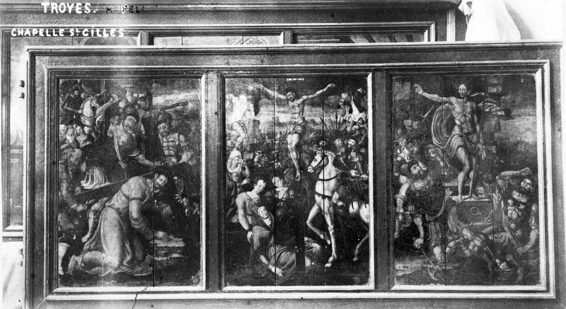 triptyque : le portement de croix, le calvaire, la resurrection, vue générale - © Ministère de la Culture (France), Médiathèque du patrimoine et de la photographie (objets mobiliers), tous droits réservés