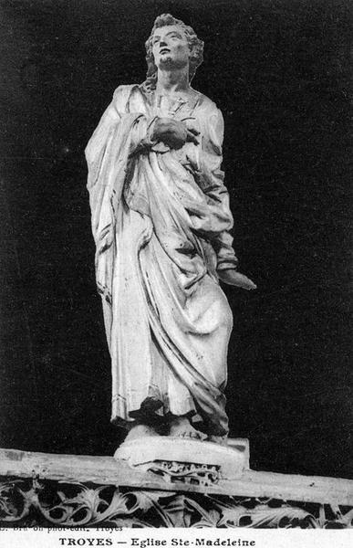 statue : saint Jean, vue générale