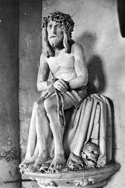 Statue : Christ de Pitié