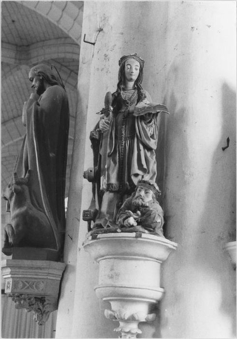 Statue : Sainte Catherine