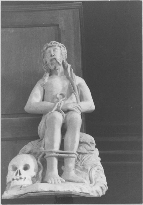 Statuette : Christ de Pitié