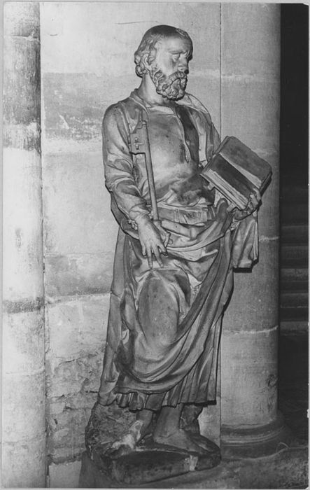 Statue : Saint Pierre, provenant de Saint-Maclou