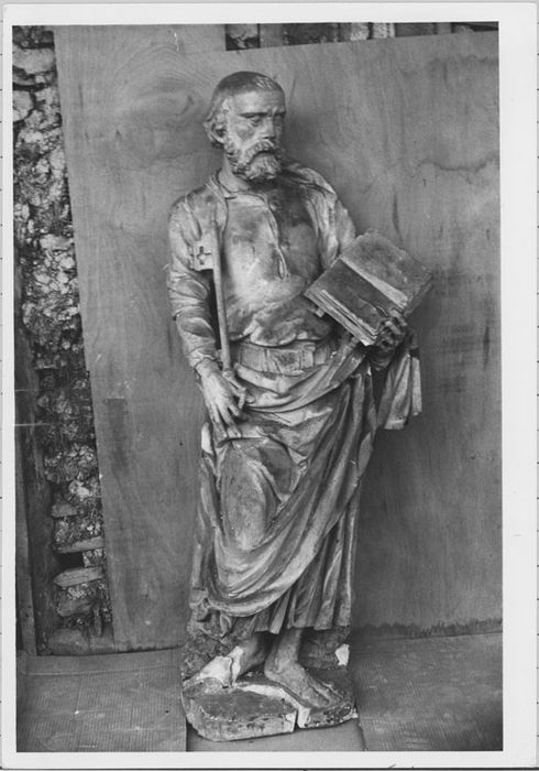 Statue : Saint Pierre, provenant de Saint-Maclou, avant restauration