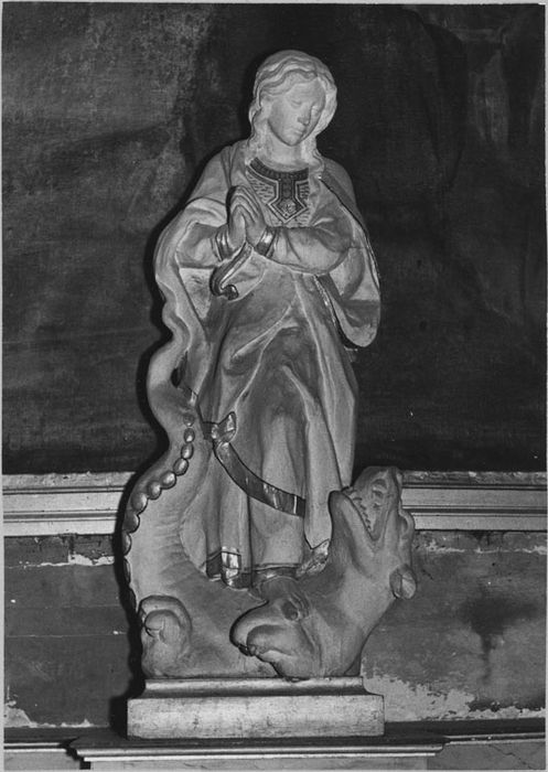 Statue : Sainte Marguerite