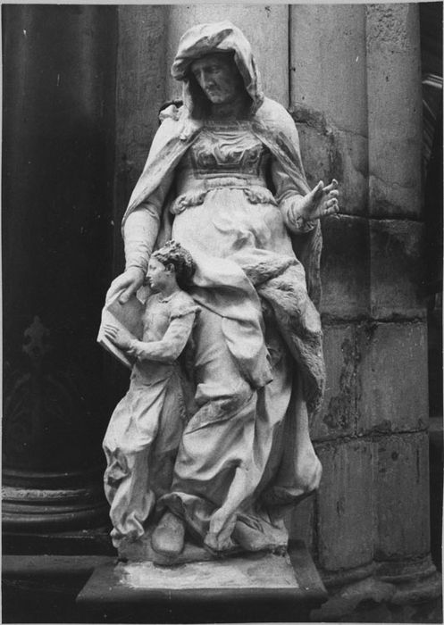 Groupe sculpté : Education de la Vierge, après restauration, phot. 1974