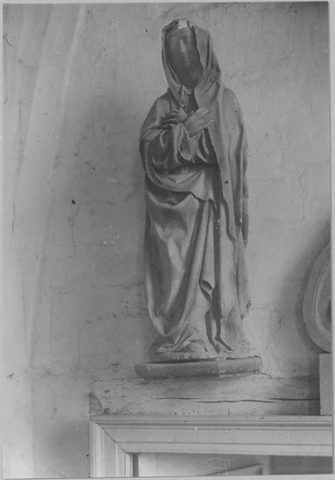 Statue : Vierge de calvaire