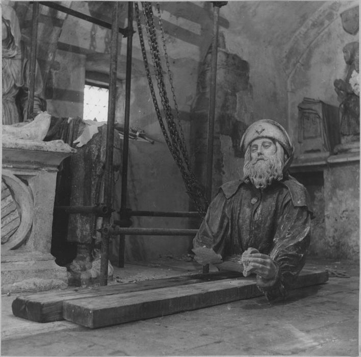 Saint Sépulcre : Nicodème, en cours de restauration (détail) - © Ministère de la Culture (France), Médiathèque du patrimoine et de la photographie, diffusion RMN-GP