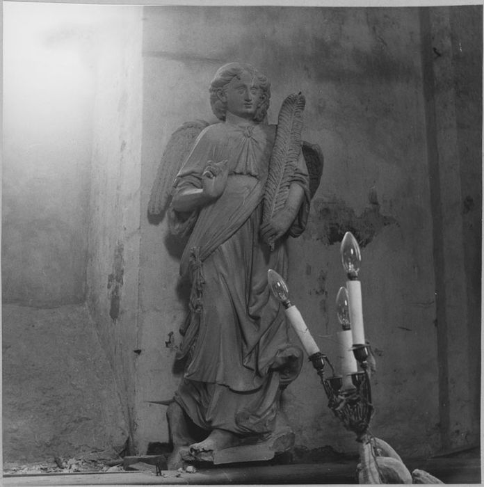 Statue : Ange de l'Annonciation