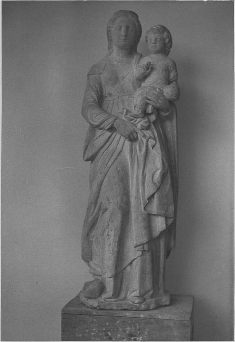 Statue : Vierge à l'Enfant, après restauration (1978)